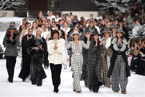 chanel sfilata autunno inverno 2019|Chanel fashion designer.